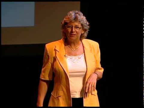 TEDxOakville -  Judy Thompson - Three Secrets You Need to Know About Spoken English - UCsT0YIqwnpJCM-mx7-gSA4Q