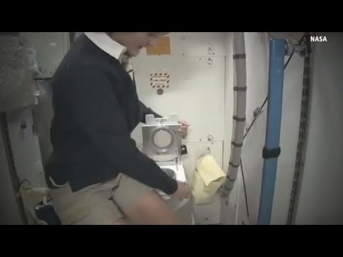 How Do You Go To Bathroom in Space? - UCGTUbwceCMibvpbd2NaIP7A