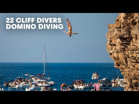 Domino Dive: 22 of the World's Best Cliff Divers Show Off at Once - UCblfuW_4rakIf2h6aqANefA