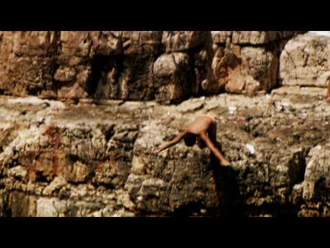 Red Bull Cliff Diving 2009 Italy - Story Clip - UCea6fJW253aTGTx0i0p5qig