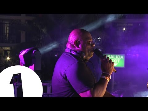 Carl Cox from Radio 1 in Ibiza 2015 - UC-FQUIVQ-bZiefzBiQAa8Fw