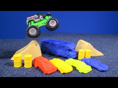 Monster Jam Crash & Carry Arena Playset From Hot Wheels Review By RaceGrooves - UCBvkY-xwhU0Wwkt005XYyLQ