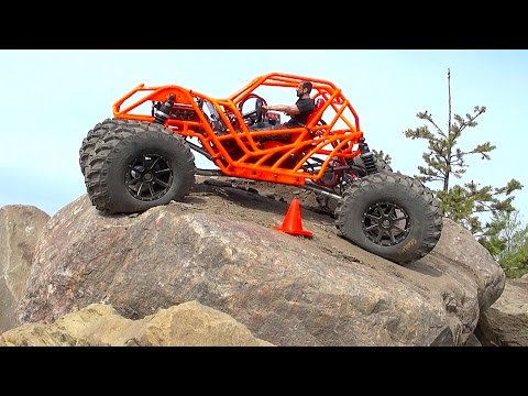 TANGO - Rear Wheel Steering - Backyard Rock Course | RC ADVENTURES - UCxcjVHL-2o3D6Q9esu05a1Q