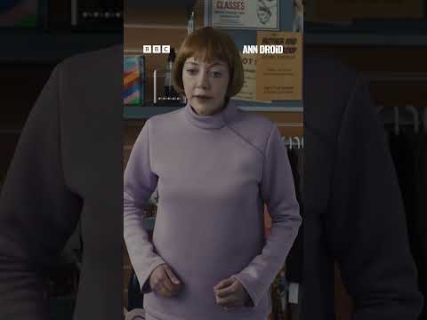 Two robots nailing a social interaction - BBC