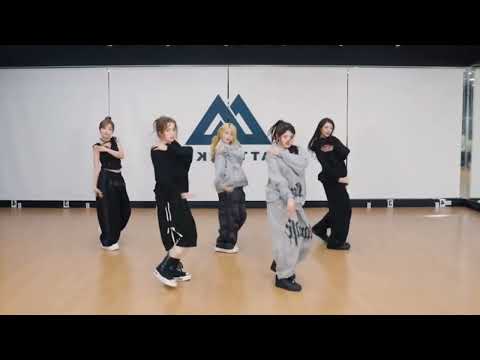 FIFTY FIFTY - 'Moonlight Special' Dance Mirrored