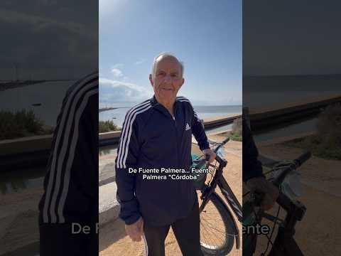 La historia de Leonardo… paseando con su bicicleta por la playa a los 81 años…