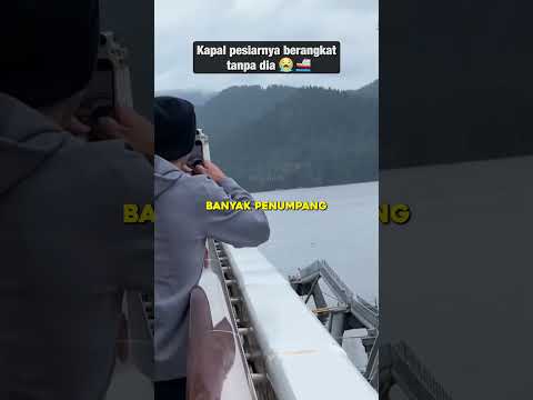 <strong>Kapal</strong> pesiarnya berangkat tanpa dia 😭🚢 #kapalpesiar #fakta #pelayaran