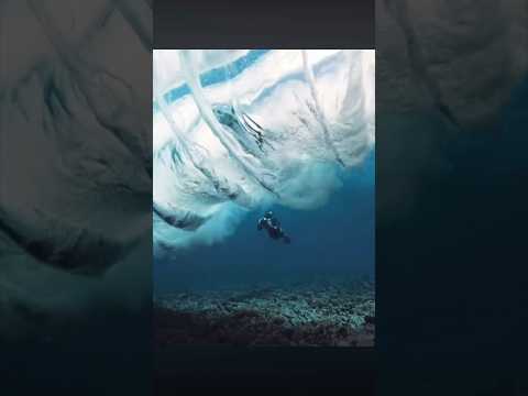 What Big Waves Actually Look Like From Below The Surface…