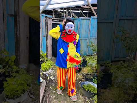 mau berhenti jadi badut !