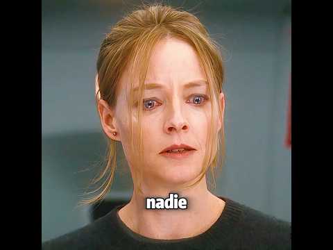 La mujer perdió a su hijo en el avión. #movie #peliculas #shorts