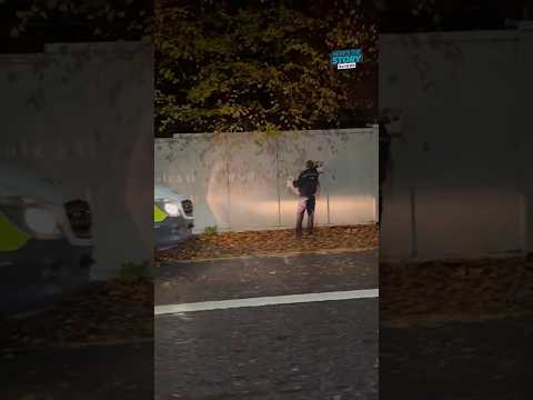 Police officer filmed taking down Israeli hostage posters #itvnews