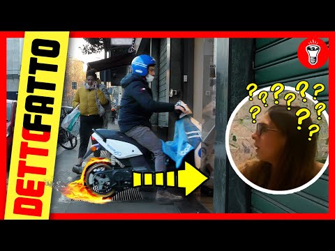 Entrate in un Negozio con un Motorino - [Candid Camera] - Detto Fatto Ep.33 - theShow