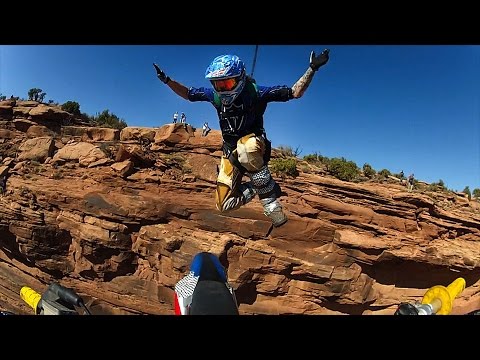 GoPro: Moto BASE Jump - UCqhnX4jA0A5paNd1v-zEysw