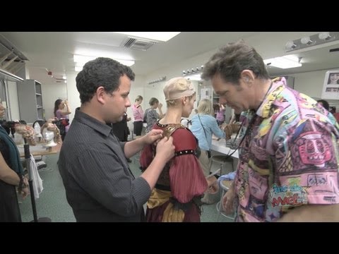 Backstage of "Mickey and the Magical Map" costuming & music behind-the-scenes at Disneyland - UCYdNtGaJkrtn04tmsmRrWlw