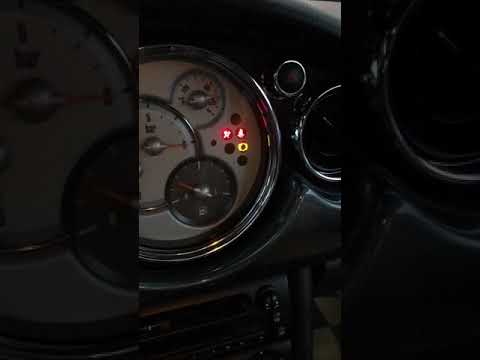 Come resettare la spia usura pastiglie dei freni sulla Mini Cooper R50-52-53