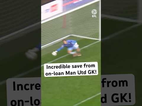 🧤 The on-loan @manutd star with a big save! #efl #manunited #mufc