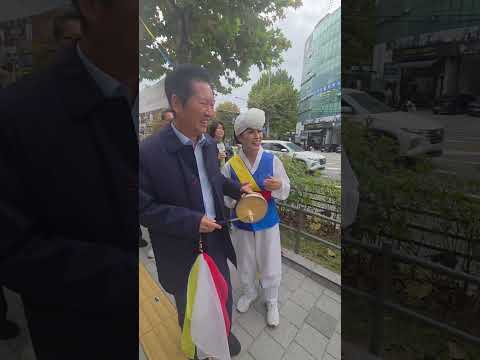 <strong>정청래</strong> 꽹과리 실력.
