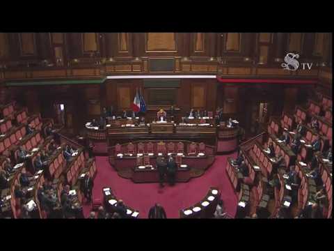 Caso Scarpinato, Pirondini straccia lettera di FdI, caos al Senato. Ronzulli: Aula non è un cestino