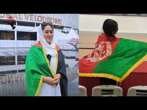 حضور پررنگ خواهران در تشویق فوتسال افغانستان مقابل ایران Sisters support Afghanistan futsal vs Iran