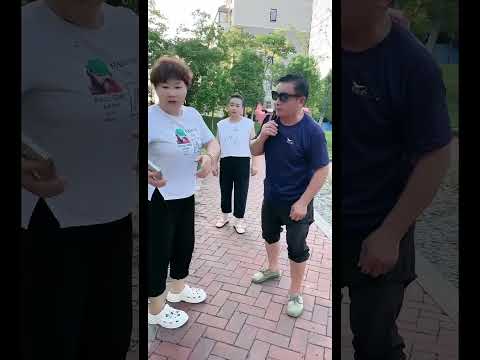 Kind woman help #motivation #positivevibes #lnspiration