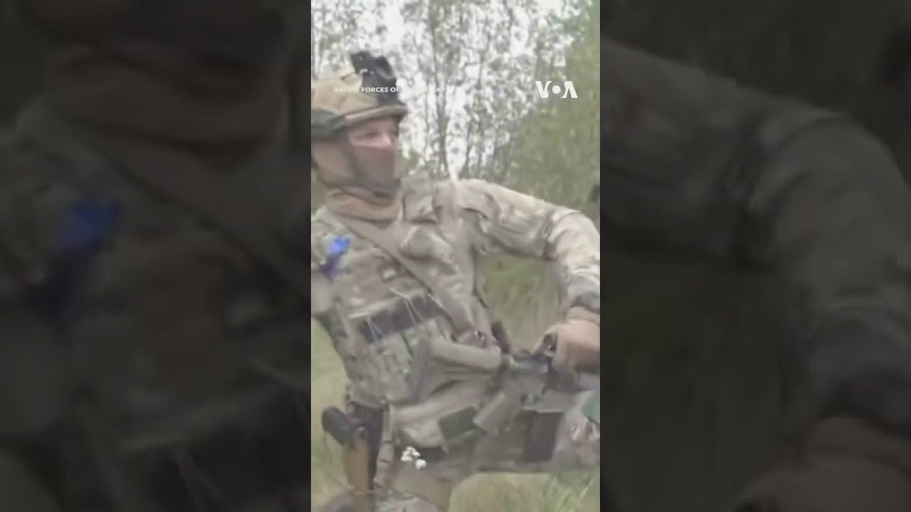 Ukrainian Soldiers Train Near Belarus Border #shorts | VOA News