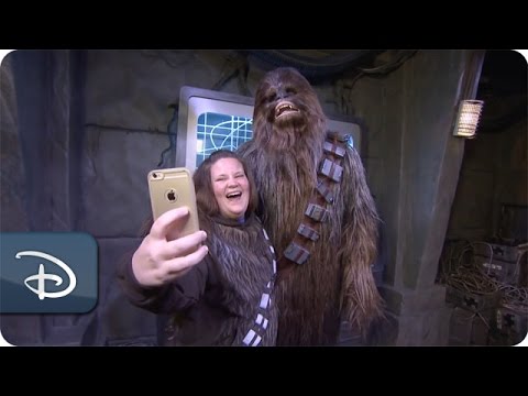 ‘Chewbacca’ Mom Visits the Place Where Star Wars Lives | Disney’s Hollywood Studios - UC1xwwLwm6WSMbUn_Tp597hQ