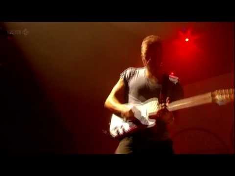 Coldplay (HD) - God Put A Smile Upon Your Face (Glastonbury 2011)