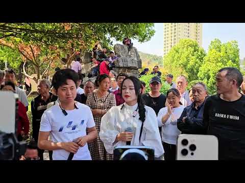 Chinese Street Singers: The Hidden Gems of Urban Culture