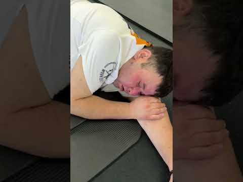 ОЙ КАК ОН ПОПАЛ У МЕНЯ 😂