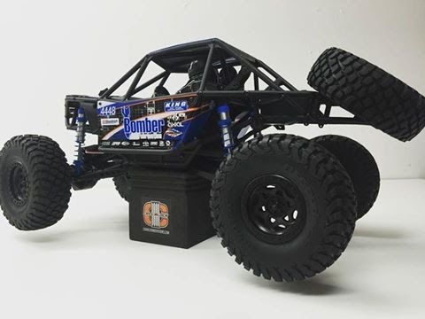 Axial Bomber RR10 Review/Overview - UCiAOfMDwKjLhFglk0HTM6Hw