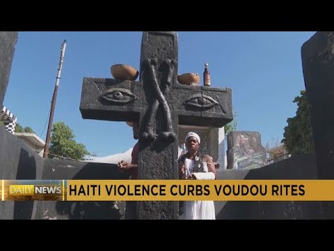 Image: Haitians mark Day of the Dead amid a surge in gang violence (U)