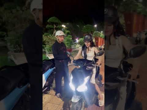 Ê gái xinh kìa để anh ăn em nghe #phulentv