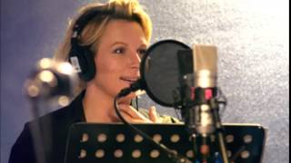 Jennifer Saunders - Holding Out For A Hero *ARENA AUDIO*
