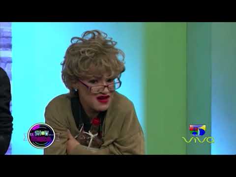 No le gusta quedarse en casa de su novio porque la madre le pelea - El Show de la Comedia