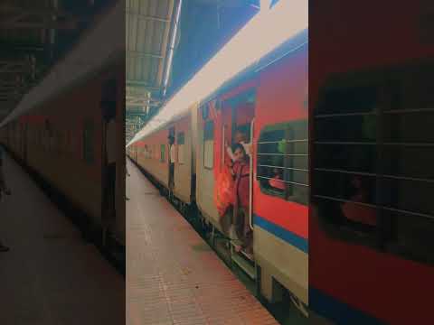 MGR chennai central to Gaya weekly SF Express//WAP7//12390 #yshorts #south#vijayawada