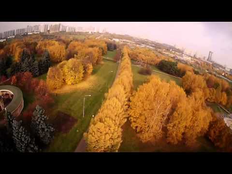 Autumn park FPV flight Moscow (HD) - UCvZwXOK7gKih4tfocslKyLA