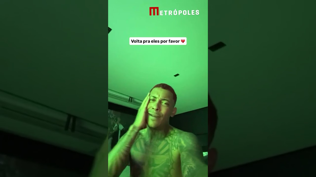 Volta pro Leo pede Poze para Karoline Lima durante jogo do Flamengo