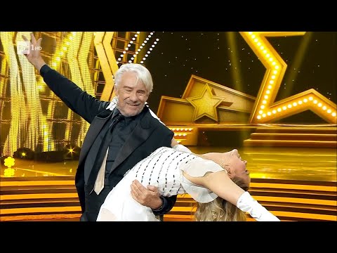 Il Foxtrot di Ricky Tognazzi e Tove Villfor - Ballando con le Stelle 21/10/2023