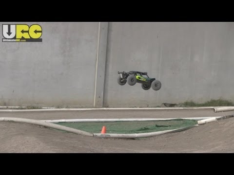 Axial EXO buggy at the 1/8th track, IMPROVED -- no music - UCyhFTY6DlgJHCQCRFtHQIdw