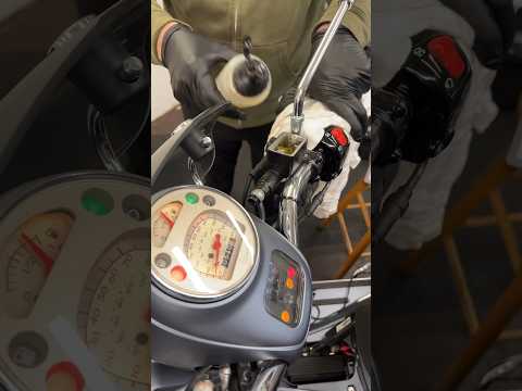 Vespa Scooter Brake Bleed Maintenance