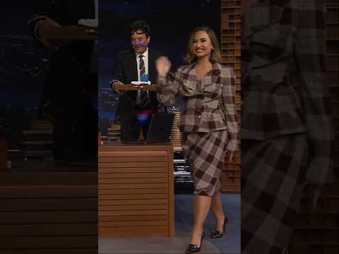 #DemiLovato brings Jimmy a Fudgie the Whale cake for his birthday 🥹
#FallonTonight #FallonIs50