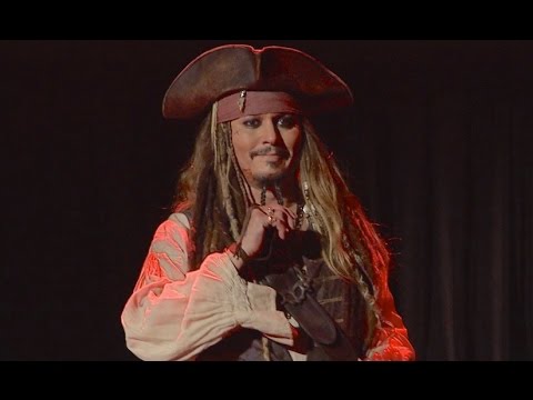 Johnny Depp appears as Jack Sparrow at D23 Expo 2015 - UCYdNtGaJkrtn04tmsmRrWlw