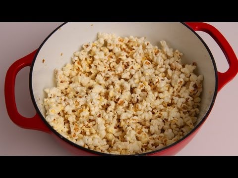 Butter Parmesan Popcorn Recipe - Laura Vitale - Laura in the Kitchen Episode 345 - UCNbngWUqL2eqRw12yAwcICg