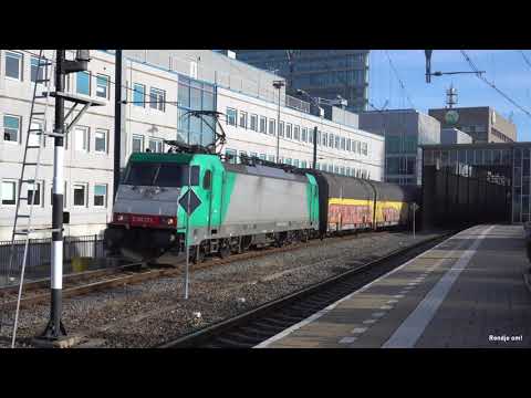 RTB Cargo TRAXX 186 233 komt met gesloten wagons en toeter door station Eindhoven Centraal!