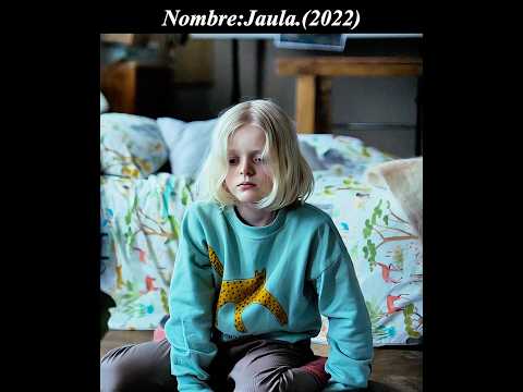 🤔🤔La niña no puede cruzar la línea de tiza.