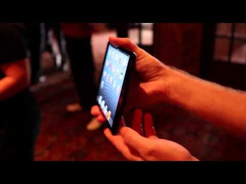 Hands On With the iPad Mini - UCCjyq_K1Xwfg8Lndy7lKMpA