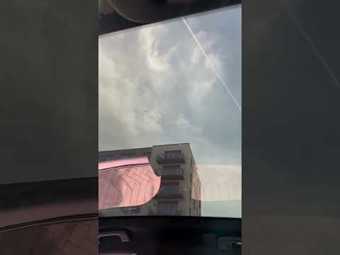 Summer vibes in the Ford Mustang Mach-e