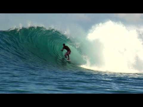 Red Bull Surfing Mentawais:  Surf trip of a lifetime - UCblfuW_4rakIf2h6aqANefA