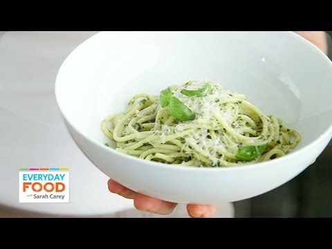 Classic Basil Pesto Recipe - Everyday Food with Sarah Carey - UCl0kP-Cfe-GGic7Ilnk-u_Q