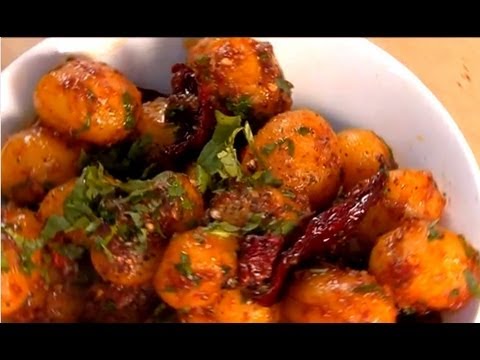 Garlicky Chilli Potatoes - UCmoX4QULJ9MB00xW4coMiOw